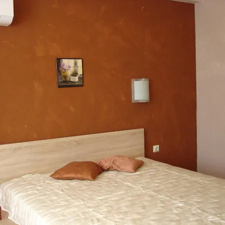 Apartament In Ravadinovo