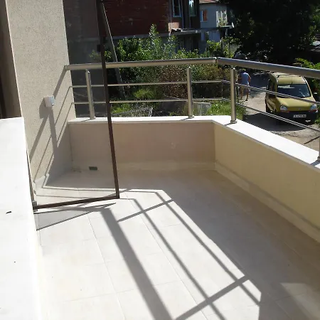 Apartment In Ravadinovo